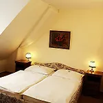 Hotel Excellent