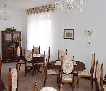Excellent Prága
