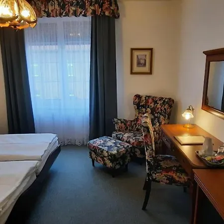Excellent Otel